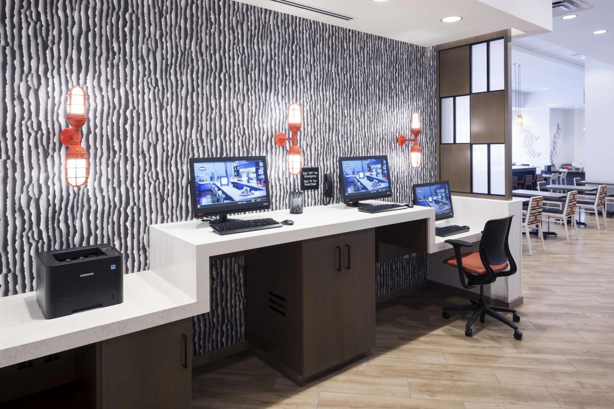 Hampton Inn & Suites Phoenix Downtown Екстериор снимка