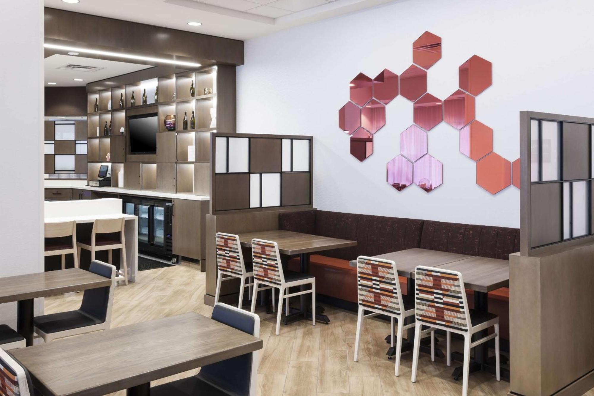 Hampton Inn & Suites Phoenix Downtown Екстериор снимка