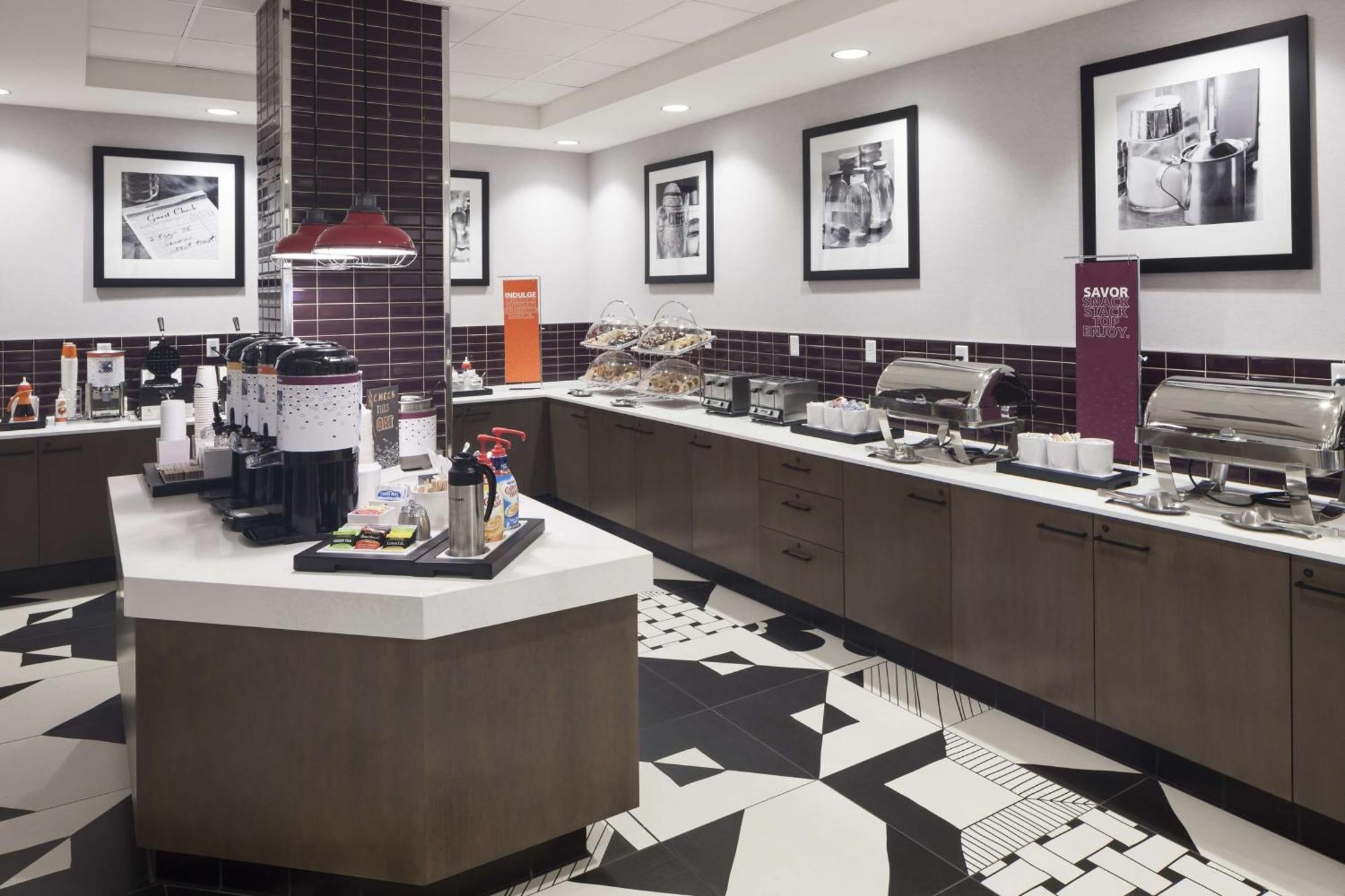 Hampton Inn & Suites Phoenix Downtown Екстериор снимка