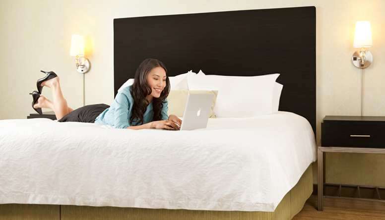 Hampton Inn & Suites Phoenix Downtown Стая снимка